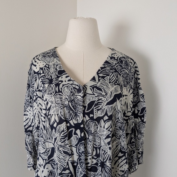 *Free with Purchase* 90’s Floral Button Down Top Blouse Soft Cardigan Cover-up - Picture 4 of 10
